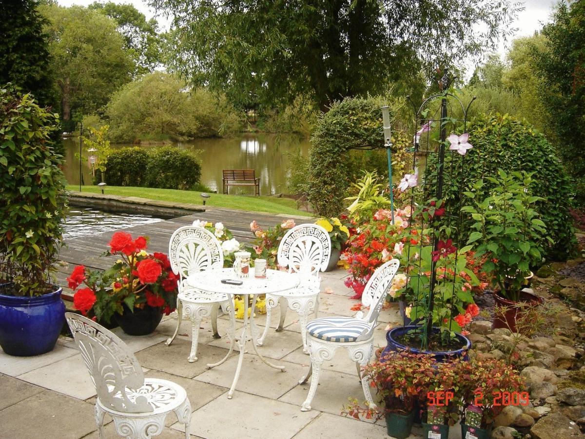 The Willows Bed & Breakfast Йорк Экстерьер фото